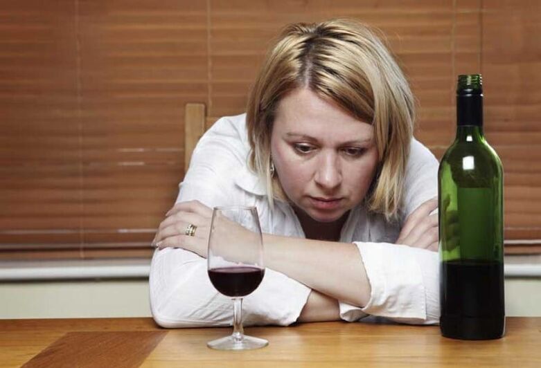 Muller bebendo viño como parar